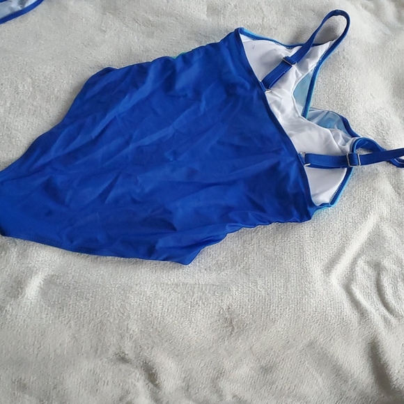 Blue and green ombre one piece - Picture 6 of 9